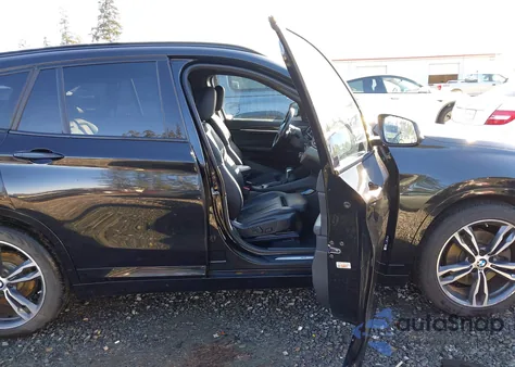 2016 BMW X1 xDrive28I z USA, uszkodzony, nr VIN WBXHT3C3XG5F65974